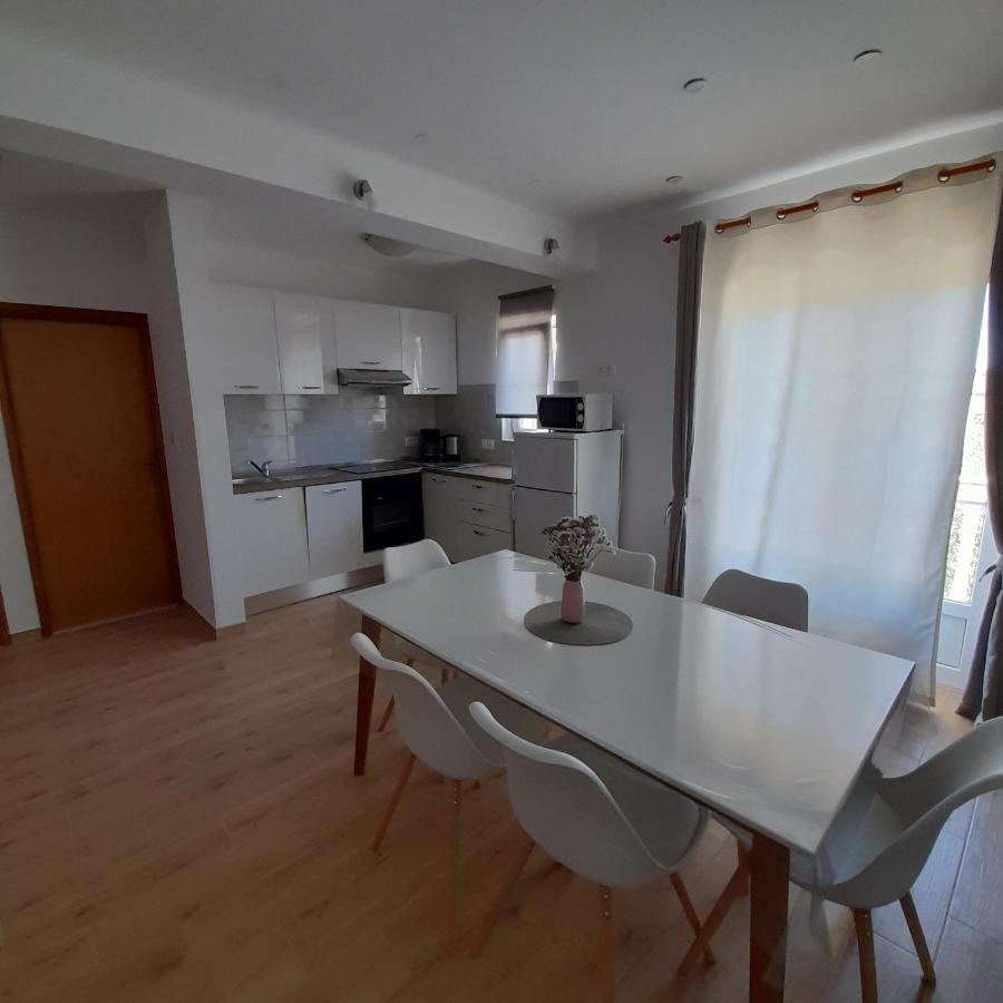 Apartments Filipovic Biograd Na Moru Bagian luar foto