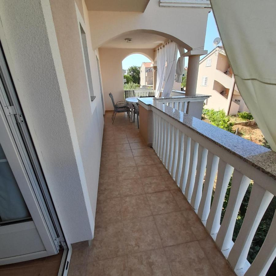 Apartments Filipovic Biograd Na Moru Bagian luar foto