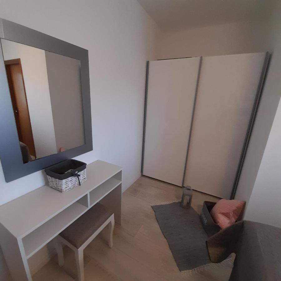 Apartments Filipovic Biograd Na Moru Bagian luar foto