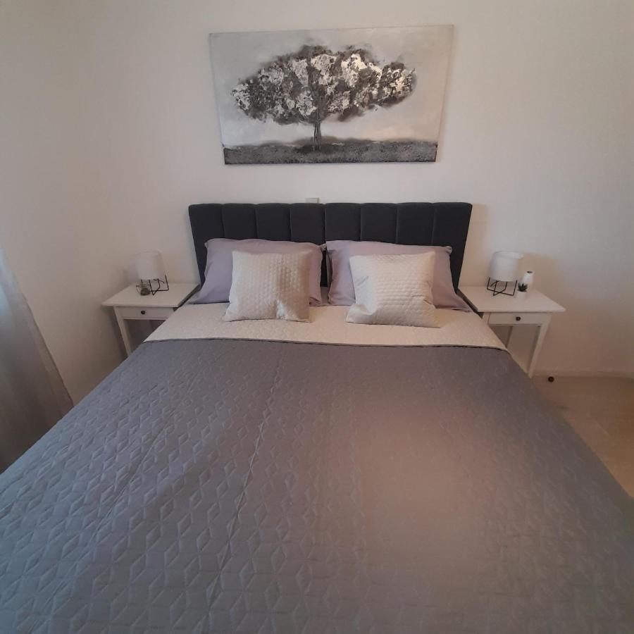 Apartments Filipovic Biograd Na Moru Bagian luar foto
