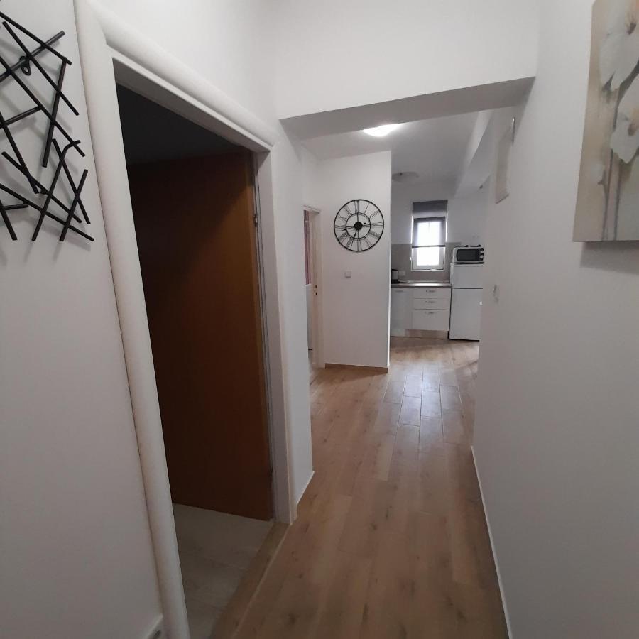 Apartments Filipovic Biograd Na Moru Bagian luar foto