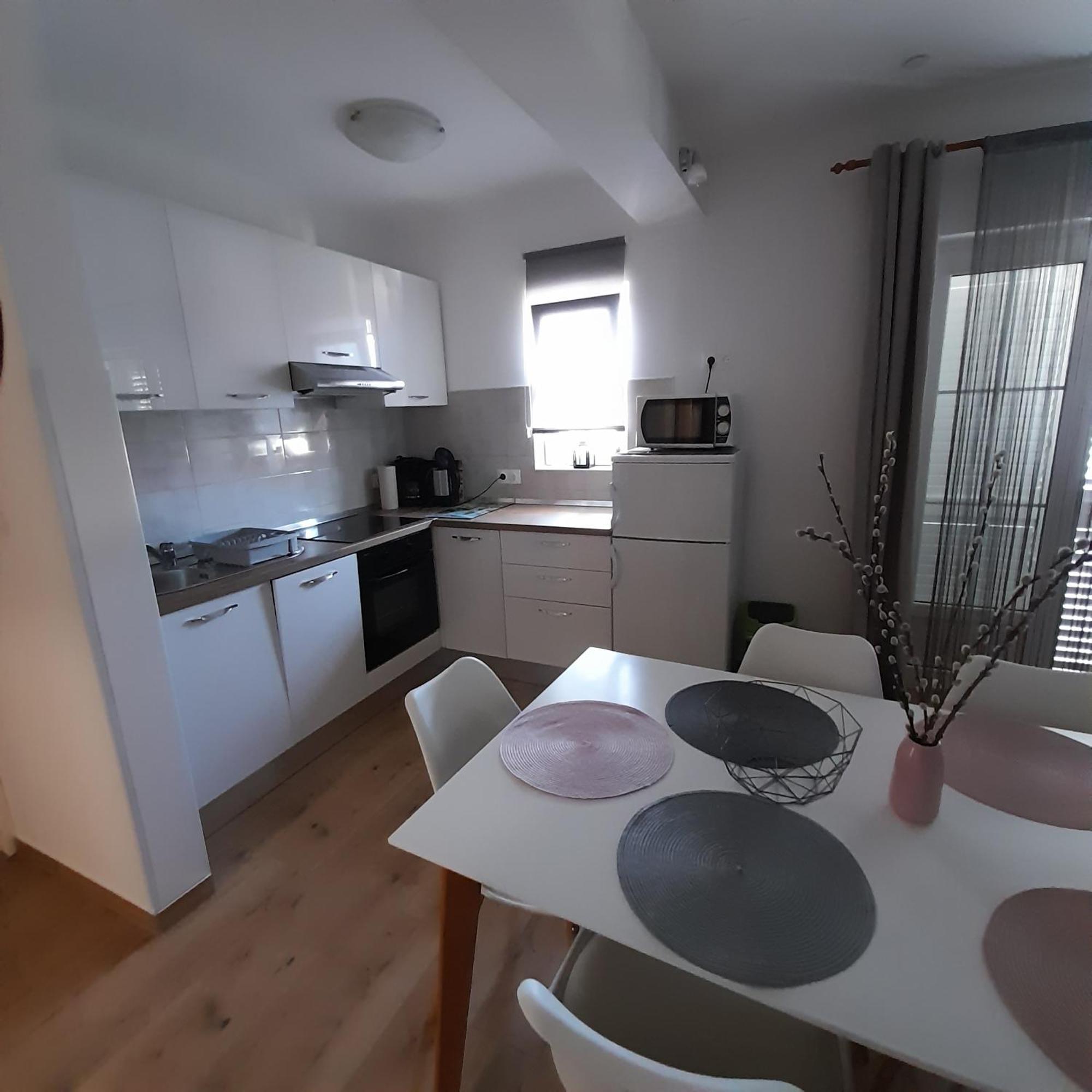 Apartments Filipovic Biograd Na Moru Bagian luar foto