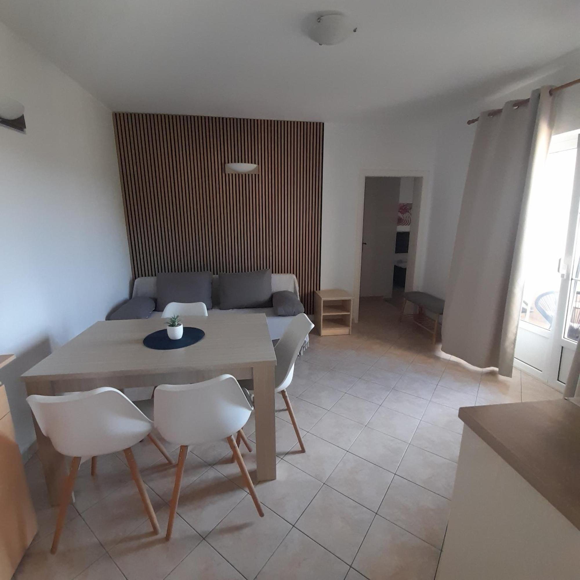 Apartments Filipovic Biograd Na Moru Bagian luar foto